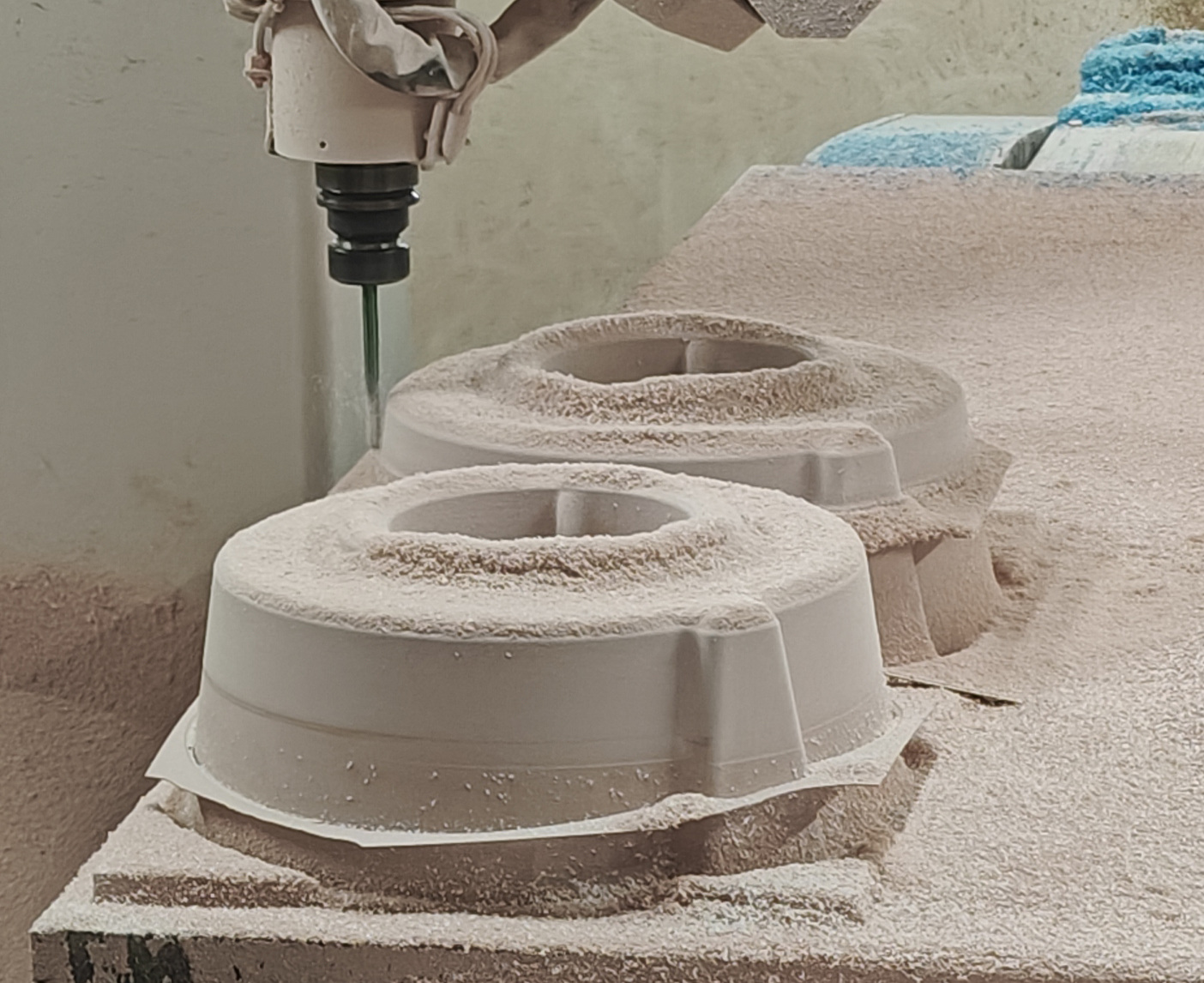 A milling tool shaping casting patterns, shown on Uldall’s pattern-development page.